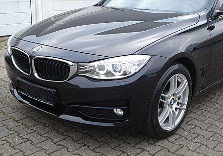 BMW 320dA GT xDrive Leder Kamera Panorama HUD