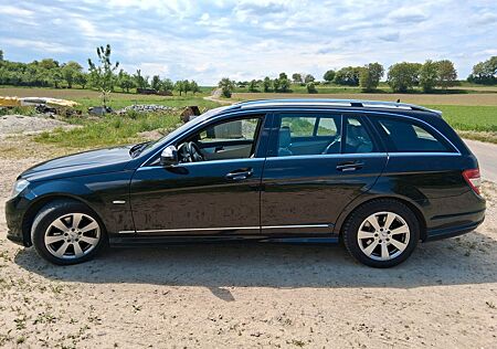 Mercedes-Benz C 200 KOMPRESSOR T - AMG LINE