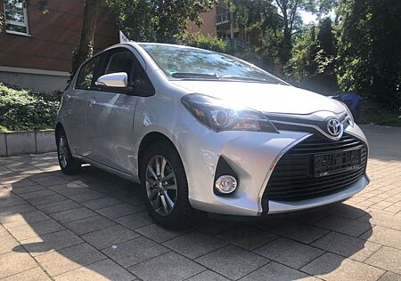 Toyota Yaris 1,33L Edition-S NAVI RÜCKFAHRCAM ALU TOP