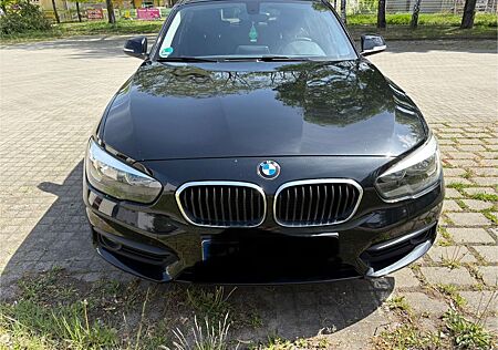 BMW 116i Advantage saphirschwarz metallic