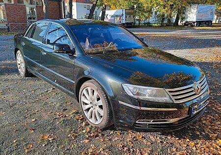 VW Phaeton Volkswagen 4.2 V8 LPG lang 4MOTION Tiptronic 4-Sitz