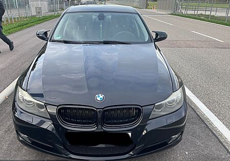 BMW 318d -e90