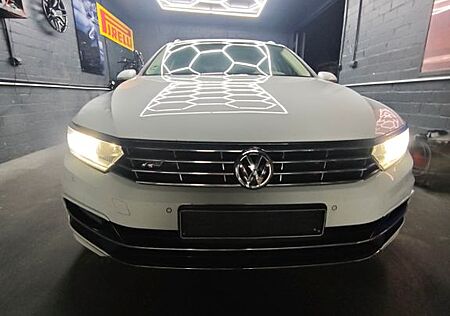 VW Passat Variant Volkswagen 2.0 TDI DSG High-R line