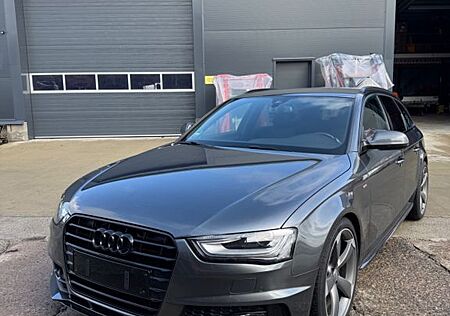 Audi A4 2.0 TDI 150 PS Sline Competition plus