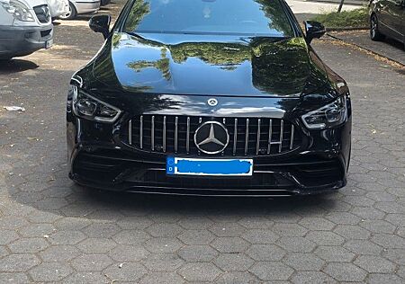 Mercedes-Benz AMG GT 53 4MATIC+ Autom. -