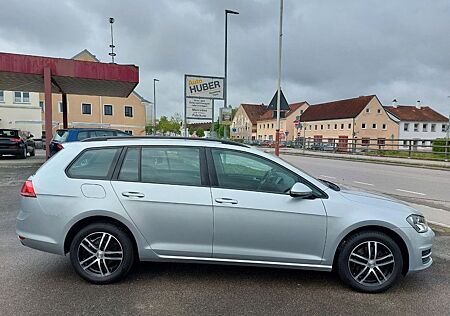 VW Golf Volkswagen VII Variant 1,6 TDI Trendline/NAVI/SHZ/PDC