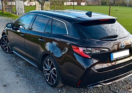 Toyota Corolla 2,0 Hybrid Touring Sports Lounge JBL