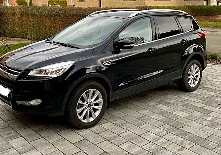 Ford Kuga 2,0 TDCi 4x4 132kW Titanium, Navi,AHK,Leder