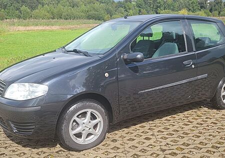 Fiat Punto 1.2 TÜV 05/27 2te Hand