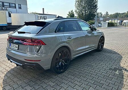 Audi RS Q8 RSQ8 TFSI quattro tiptronic -