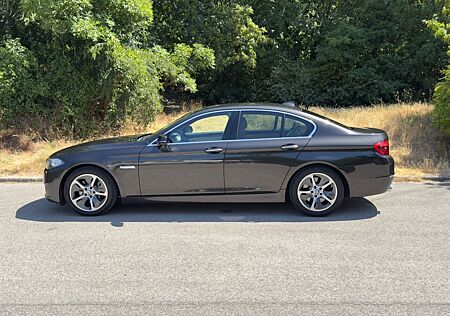 BMW 530d xDrive A Luxury Line