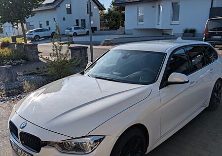 BMW 320i Touring M Sport M Sport
