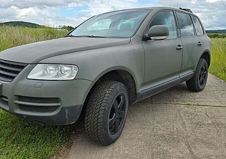 VW Touareg Volkswagen 2.5 R5 TDI Standard
