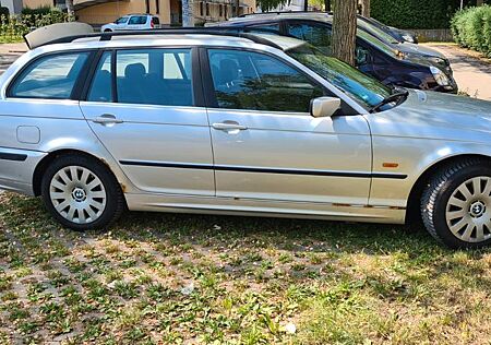 BMW 320i touring -