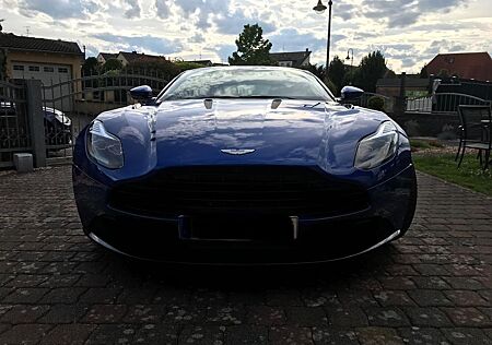 Aston Martin DB11 5.2 V12 - Einer der letzten Traumfahrzeuge