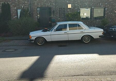 Mercedes-Benz 300