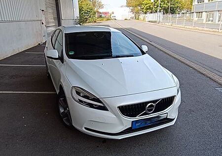 Volvo V40 T2 Momentum