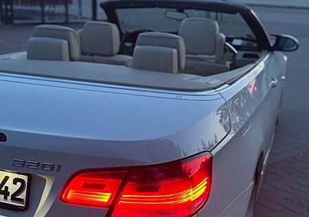 BMW 320i Cabrio -