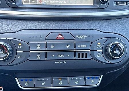 Kia Sorento 2.2 CRDi AWD Platinum Edition Automa...