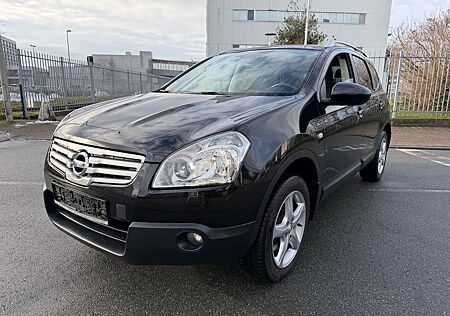 Nissan Qashqai +2 Acenta 4X4 Kamera Scheckh Panoramad.