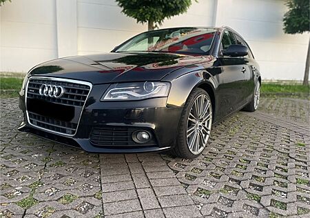 Audi A4 2.0 TFSI (211PS) Exklusive Ausstattun