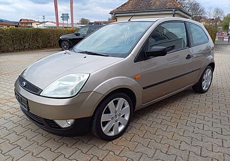 Ford Fiesta 1.3l 70PS / TÜV-AU NEU/ KLIMA-ALU/ EURO4/