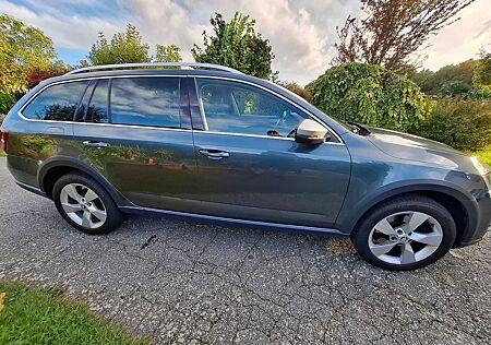 Skoda Octavia 2.0 TDI SCR 135kW DSG 4x4 Scout Comb...