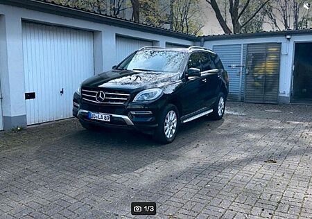 Mercedes-Benz ML 400 4MATIC -