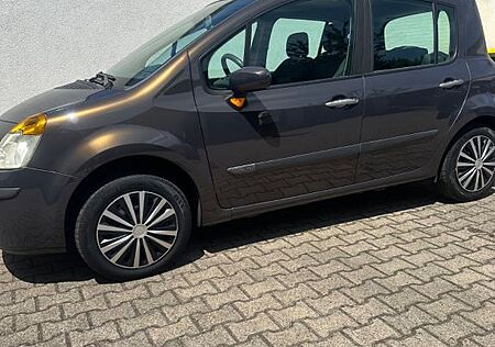 Renault Modus 1.4 16V E3