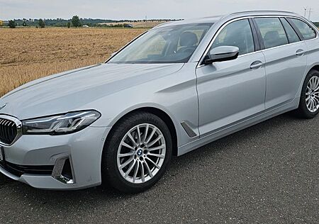 BMW 520i Touring Luxury Drive Prof. Pano AHK Laser