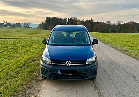 VW Caddy Volkswagen 2,0TDI 75kW Conceptline BlueMotion Con...