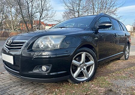 Toyota Avensis Kombi 2.2 D-CAT Executive