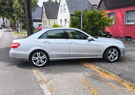 Mercedes-Benz E 200 BlueEFFICIENCY -