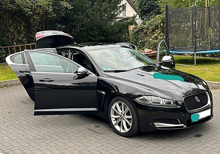 Jaguar XF 3.0 L V6 Diesel S -