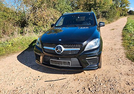 Mercedes-Benz ML 63 AMG ML 63 * W166 * AMG Plus Paket