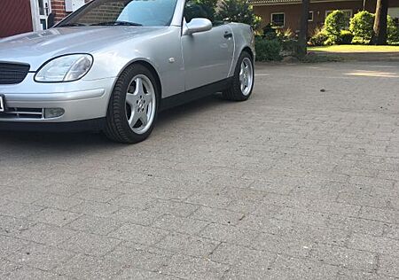 Mercedes-Benz SLK 200 -