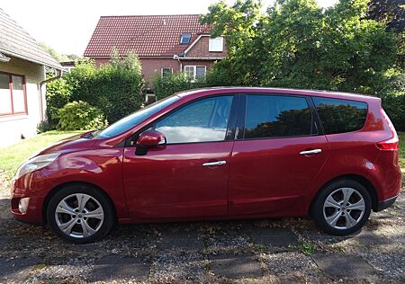 Renault Grand Scenic Luxe dCi 130 FAP Luxe, AHK, Panora.