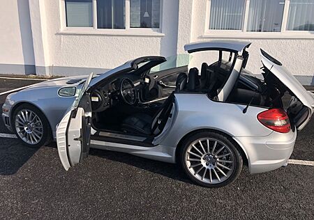 Mercedes-Benz SLK 55 AMG V8