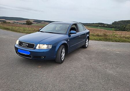 Audi A4 1.6 -