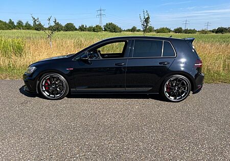 VW Golf Volkswagen 2.0 TSI DSG BMT GTI Clubsport GTI Clubsport