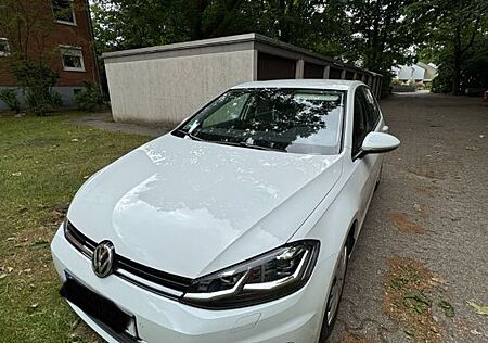 VW Golf Volkswagen 2.0 TDI SCR DSG Highline Highline
