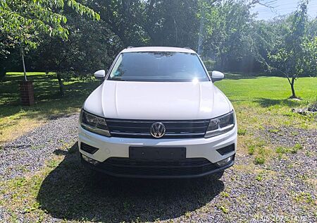 VW Tiguan Volkswagen 2.0 TDI SCR BMT Comfortline Comfortline