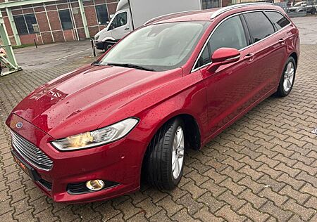 Ford Mondeo Turnier Titanium*Navi*Euro6*Ersthand*