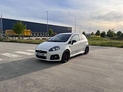 Abarth Grande Punto 1.4 T-Jet | TÜV neu | 18" Esseesse