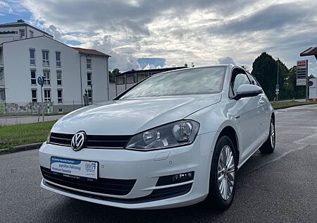 VW Golf Volkswagen VII Lim. Cup BMT*AUTOMATIK*NAVI*BLUETOOTH
