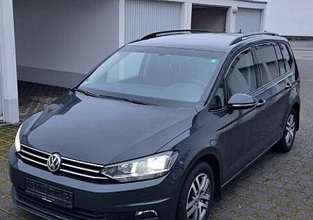 VW Touran Volkswagen 1.6 TDI SCR DSG Comfortline, Standheizung
