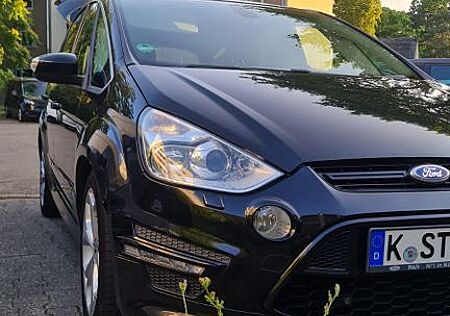 Ford S-Max 2,2 TDCi 147kW DPF Titanium S Titanium S