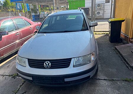 VW Passat Variant Volkswagen 1.8 T Highline Variant