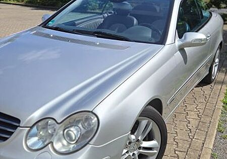 Mercedes-Benz CLK 200 KOMPRESSOR AVANTGARDE IM BESTZUSTAND !