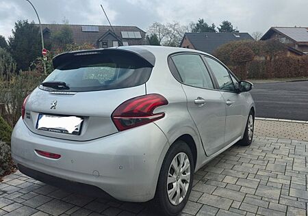 Peugeot 208 1.6 Active BlueHDi 75 STOP & START Active